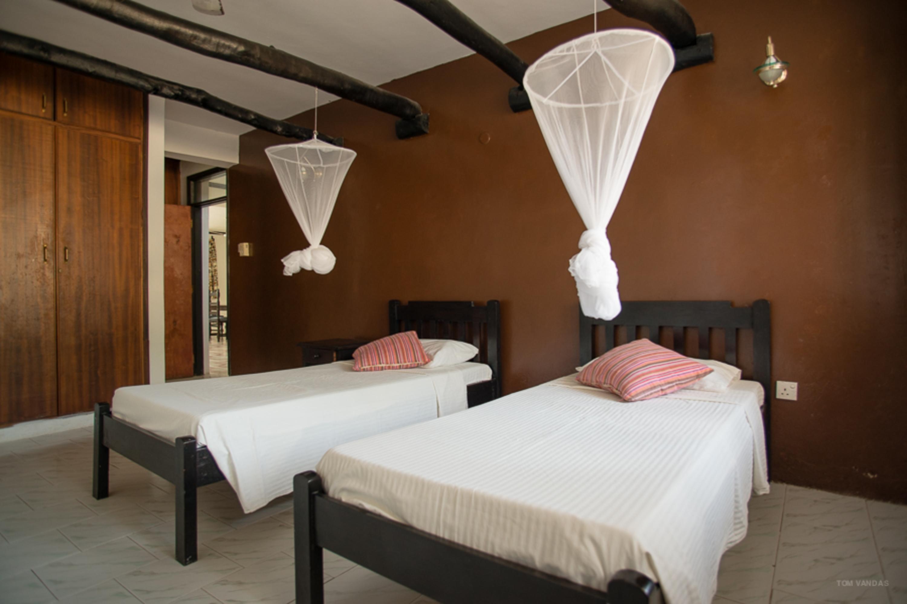 Bahari Dhow Beach Villas Praia de Diani Exterior foto