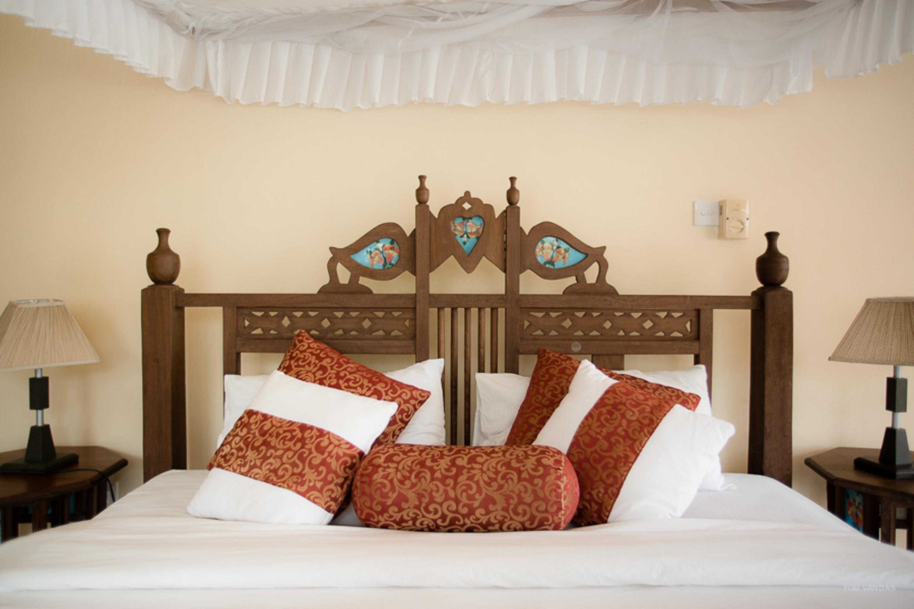 Bahari Dhow Beach Villas Praia de Diani Exterior foto